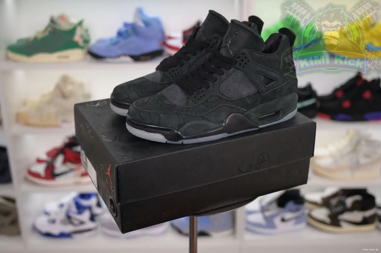 Jordan Kimikick Air black kaws Jordan 4 0612
